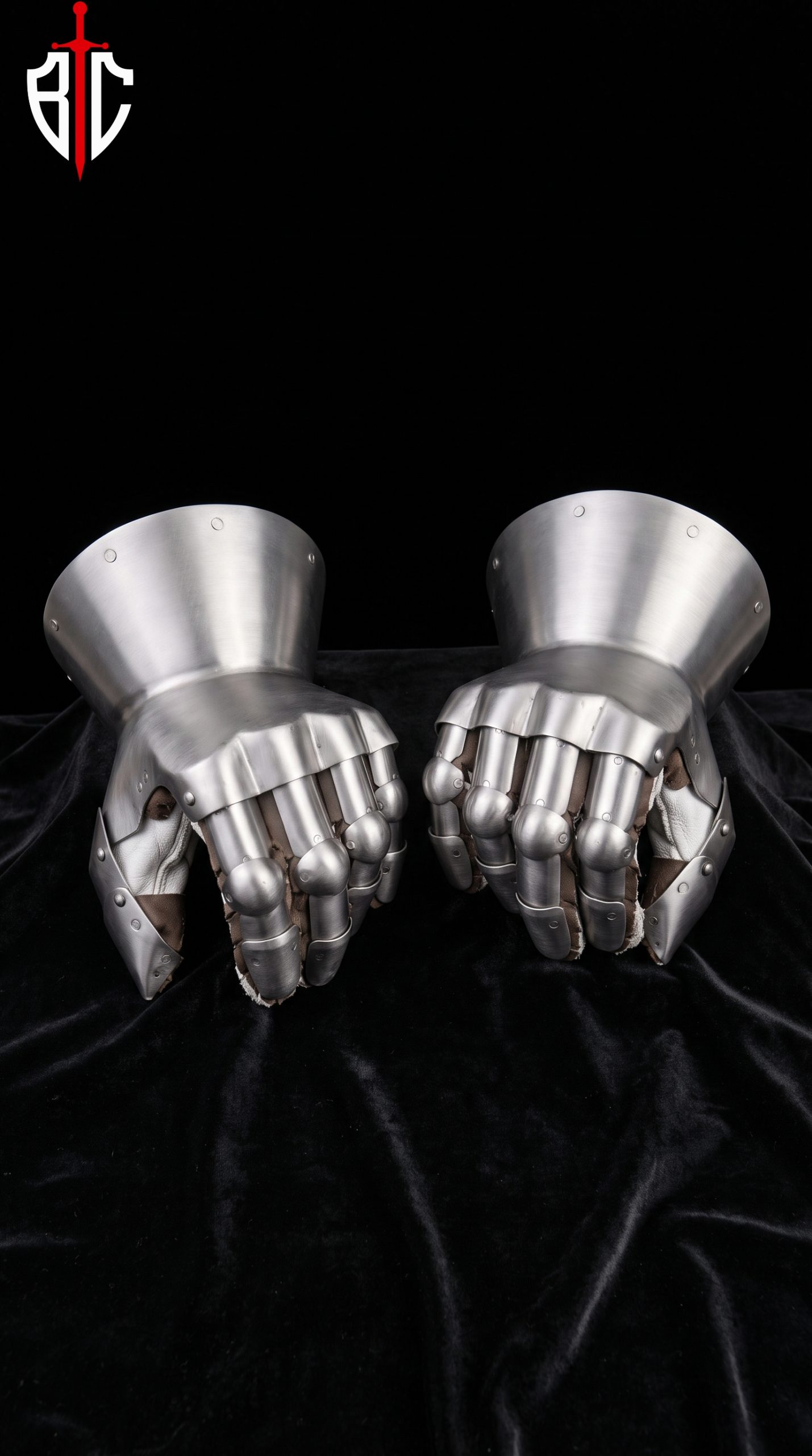 Hourglass Finger Gauntlets - Steel Combat Gauntlets with Leather Gloves for Buhurt & SCA