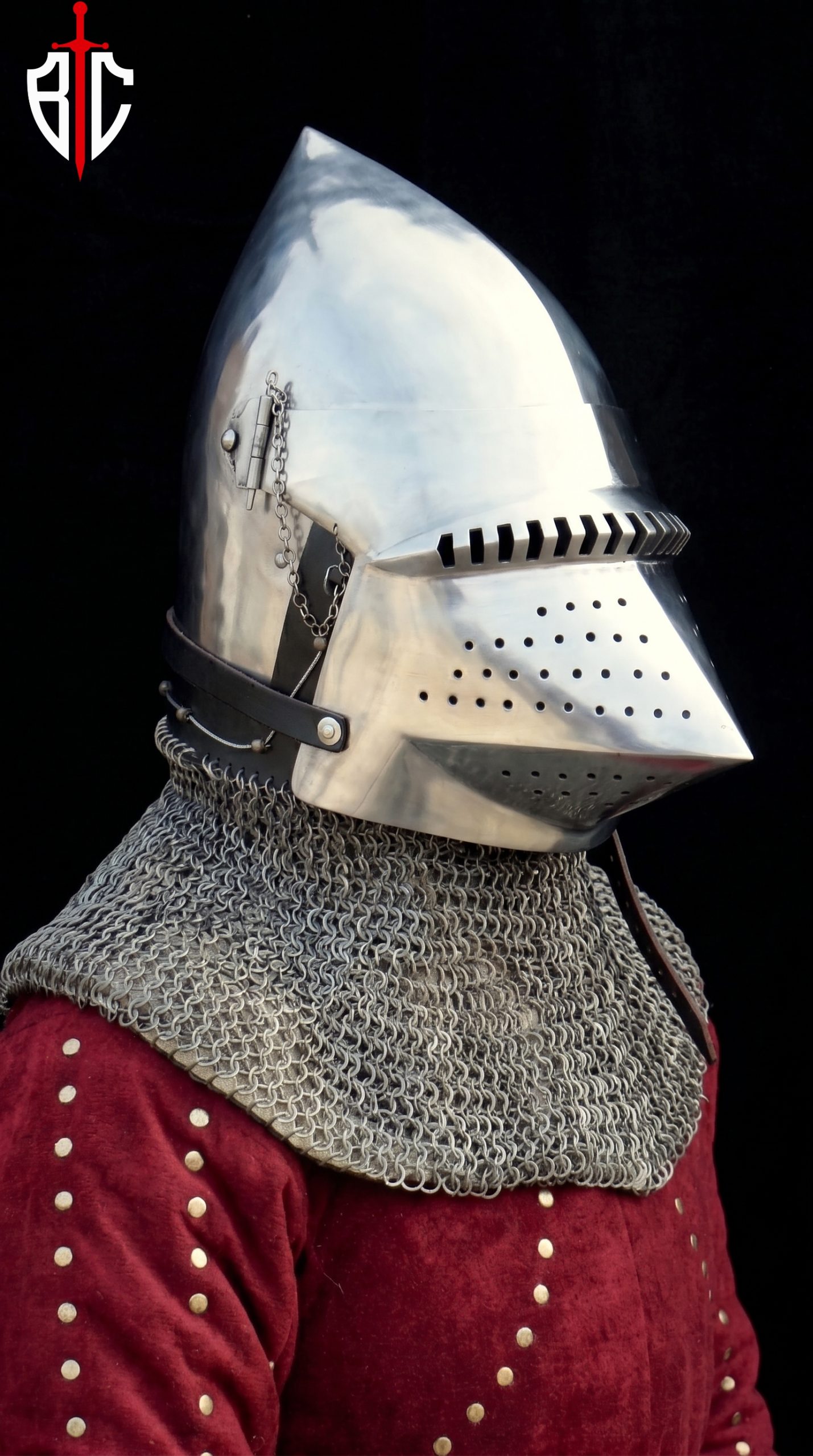 Pig Face Bascinet Helmet Steel Combat Helmet with Chainmail Aventail for Buhurt & SCA